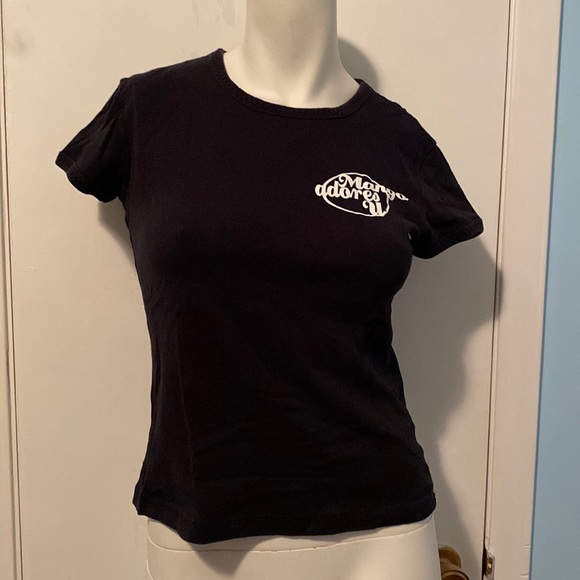 π Mango Adores You Black Tee - Picture 1 of 2